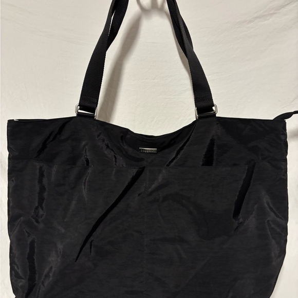 Baggallini Handbags - Baggallini Black Travel Baby Work Gym Nylon Tote Bag with Tons of Organization